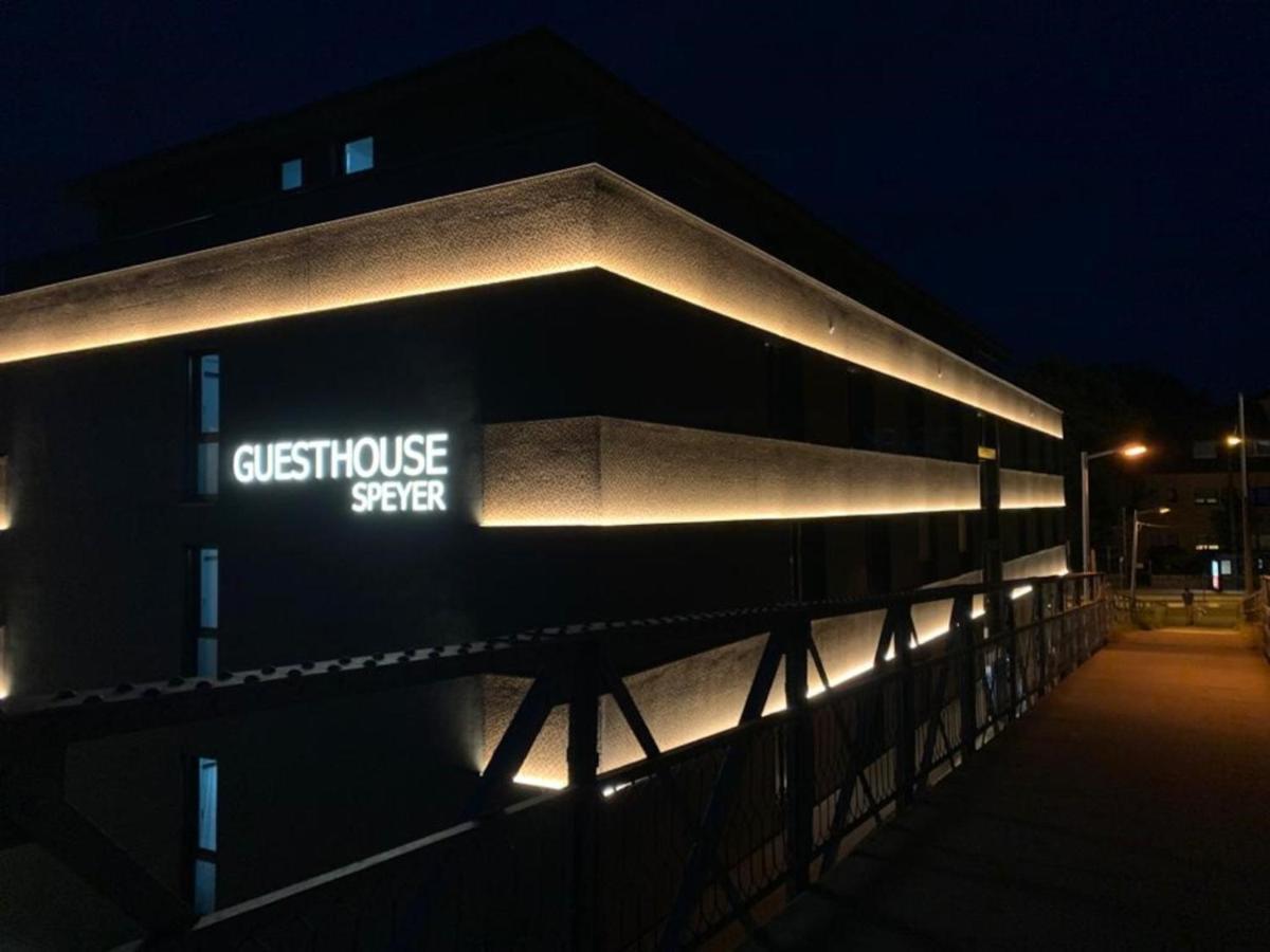 Guesthouse ชไปยา ภายนอก รูปภาพ